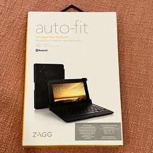 ZAGG Auto-Fit Universal Folio Keyboard -